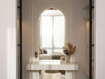 A super luxurious 3bed 3bath pet-friendly condo for rent/ sale at Muniq Langsuan in a such a prime location as Chidlom