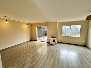 CASA TIPO TOWHOUSE EN CONDOMINIO DE VALDIVIA (REBAJADA)