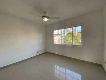 CASA EN VENTA EN CONJUNTO CERRADO, LA CASTELLANA