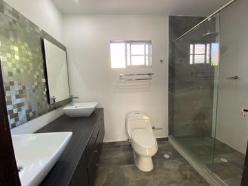 CASA EN VENTA EN CONJUNTO CERRADO, LA CASTELLANA