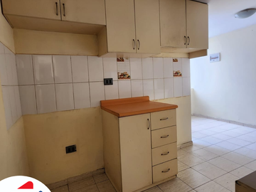 VENDO lindo y amplio departamento a la altura de la Plaza de Cayma
