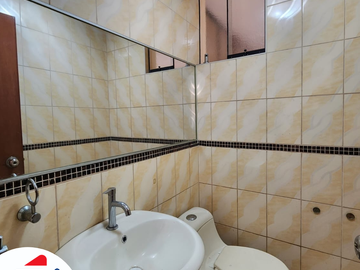 VENDO lindo y amplio departamento a la altura de la Plaza de Cayma