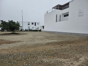 Terreno a la Venta en Condominio Playa el Coral