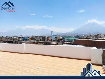 EN VENTA MODERNA CASA EN ESQUINA DE 4 NIVELES CON LINDOS ACABADOS EN JLBYR