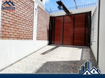 EN VENTA MODERNA CASA EN ESQUINA DE 4 NIVELES CON LINDOS ACABADOS EN JLBYR