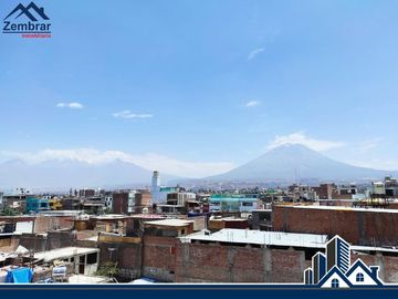 EN VENTA MODERNA CASA EN ESQUINA DE 4 NIVELES CON LINDOS ACABADOS EN JLBYR
