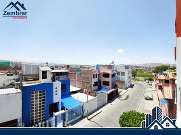 EN VENTA MODERNA CASA EN ESQUINA DE 4 NIVELES CON LINDOS ACABADOS EN JLBYR