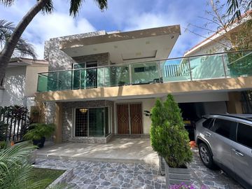 Casa independiente en Altos de Riomar