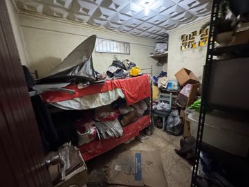 En Venta Casa Rentera en Calles Cuenca y Gomez Rendón de Guayaquil.