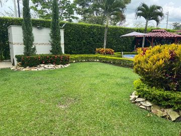 ARRIENDO CASA EN LA MORADA A LAS AFUERAS DE CALI VALLE DEL CAUCA