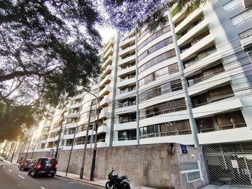 ¡Tu Refugio en las Alturas! Exclusivo Penthouse con Terraza en San Isidro