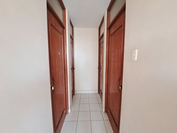 DEPARTAMENTO EN VENTA EN 2do PISO CERCA AL MALL AVENTURA DE CHICLAYO