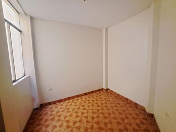 DEPARTAMENTO EN VENTA EN 2do PISO CERCA AL MALL AVENTURA DE CHICLAYO