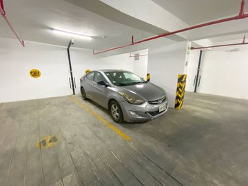 SE ALQUILA DEPARTAMENTO AMOBLADO + ESTACIONAMIENTO EN LINCE