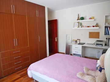 Alquiler De Casa En Zona Exclusiva: Pachacamac, Límite Con La Molina!!!