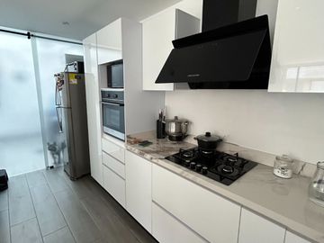 SE VENDE CASA CERCA AL CENTRO COMERCIAL VIVA TUNJA