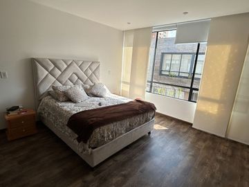 SE VENDE CASA CERCA AL CENTRO COMERCIAL VIVA TUNJA