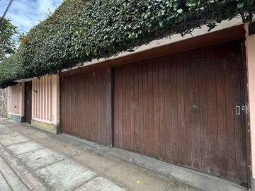 CASA EN VENTA URBANIZACION CORPAC SAN ISIDRO