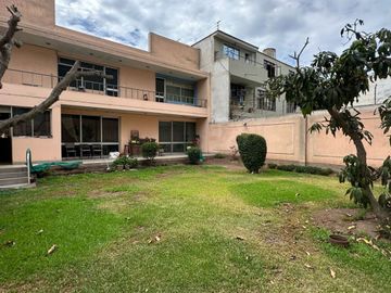 CASA EN VENTA URBANIZACION CORPAC SAN ISIDRO