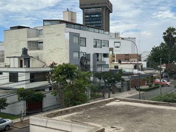 CASA EN VENTA URBANIZACION CORPAC SAN ISIDRO
