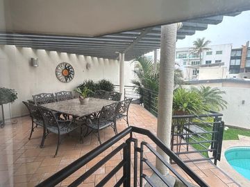 SE VENDE RESIDENCIA EN COSTA DE ORO