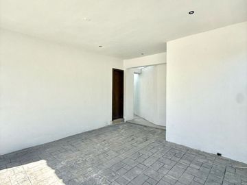 SE VENDE CASA EN MONTECARLO RESIDENCIAL