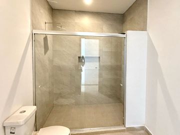 SE VENDE CASA EN MONTECARLO RESIDENCIAL