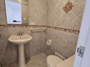 VENTA DE DEPARTAMENTO DÚPLEX 200 m2. URB. SANTA CRUZ MIRAFLORES