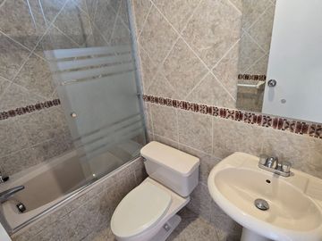 VENTA DE DEPARTAMENTO DÚPLEX 200 m2. URB. SANTA CRUZ MIRAFLORES