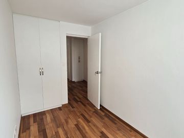 VENTA DE DEPARTAMENTO DÚPLEX 200 m2. URB. SANTA CRUZ MIRAFLORES