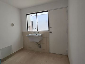 VENTA DE DEPARTAMENTO DÚPLEX 200 m2. URB. SANTA CRUZ MIRAFLORES