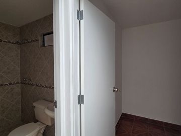 VENTA DE DEPARTAMENTO DÚPLEX 200 m2. URB. SANTA CRUZ MIRAFLORES