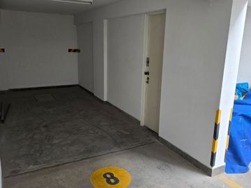 VENTA DE DEPARTAMENTO DÚPLEX 200 m2. URB. SANTA CRUZ MIRAFLORES