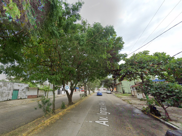 CASA EN VENTA – GRAN OPORTUNIDAD - Av. Ignacio Allende 909, Centro, 96400 Coatzacoalcos, Ver.