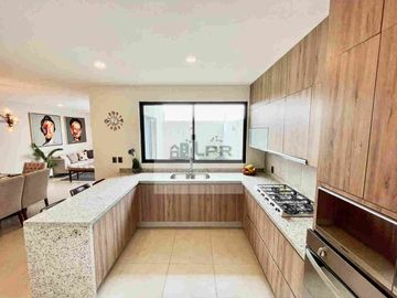 CASA NUEVA EN VENTA EN SAN MATEO ATENCO, ESTILO VAMGUARDISTA