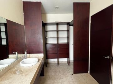 Venta Casa en Condominio Cerca de Sumiya