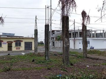 Se Vende Terreno Esquinero en Babahoyo