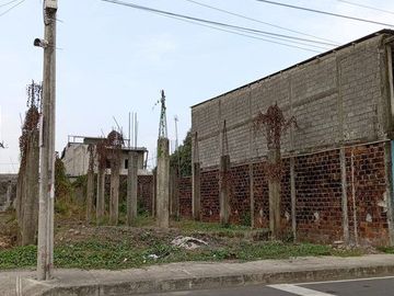 Se Vende Terreno Esquinero en Babahoyo