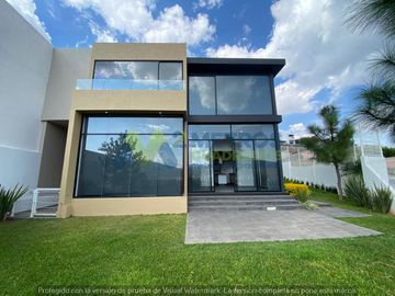 CASA en VENTA en LOS OLIVOS TRES MARÍAS