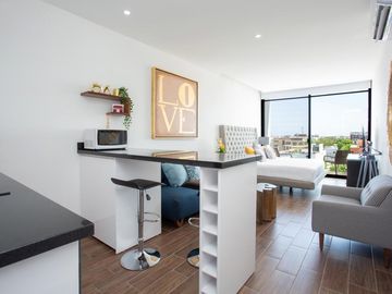 ESTUDIO EN VENTA CENTRO DE PLAYA DEL CARMEN, A 5 CUADRAS DE LA 5TA AV