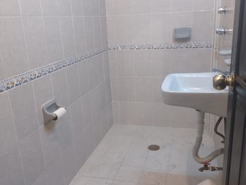 Edificio en VENTA   para comercio Ubicado en zona centro Martinez de la torre, Ver.