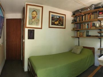 Casa en barrio residencial y sin ruido - Las Condes