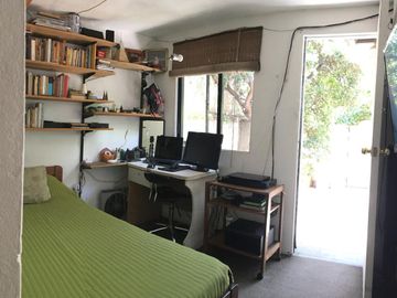 Casa en barrio residencial y sin ruido - Las Condes