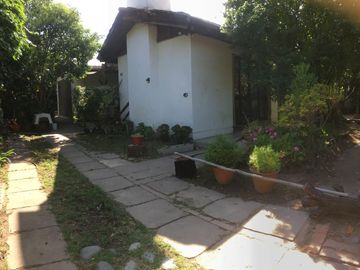 Casa en barrio residencial y sin ruido - Las Condes