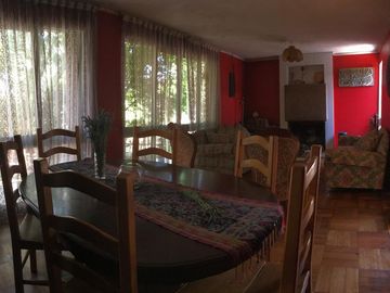 Casa en barrio residencial y sin ruido - Las Condes