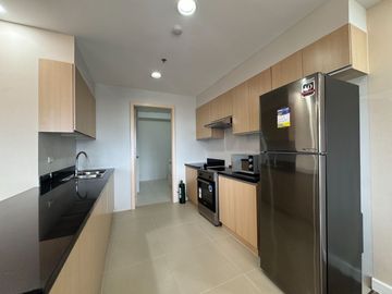 RUSH SALE Penthouse Unit in The Sandstone at Portico