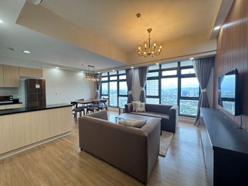 RUSH SALE Penthouse Unit in The Sandstone at Portico