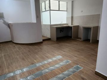 VENTA DE DEPARTAMENTO EN LARRY JHONSON EN CAJAMARCA 2DO PISO INTERIOR
