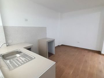 VENTA DE DEPARTAMENTO EN LARRY JHONSON EN CAJAMARCA 2DO PISO INTERIOR