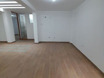 VENTA DE DEPARTAMENTO EN LARRY JHONSON EN CAJAMARCA 2DO PISO INTERIOR
